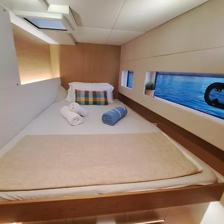 Dortoka Catamaran Sitges